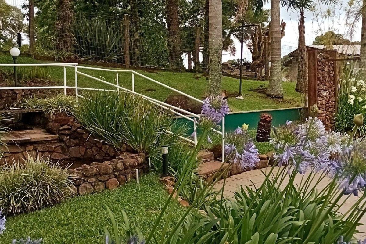 Apartamento No Residencial Village No Centro De Gramado, Com Piscina Aquecida E Hidromassagem Apartamento *
